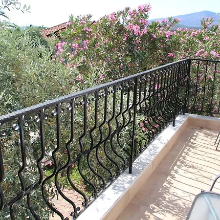 شقة فندقية Iatrou 3*