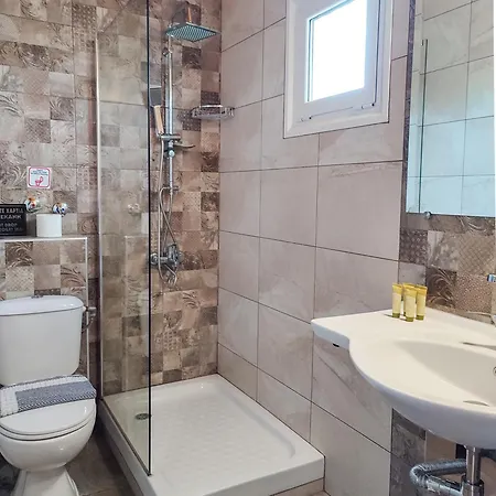 Iatrou شقة فندقية بوتوس