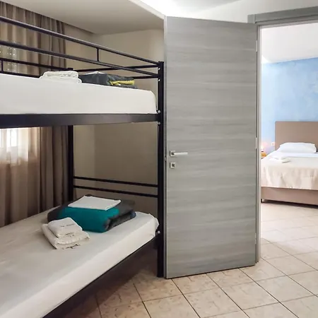 شقة فندقية Iatrou 3*