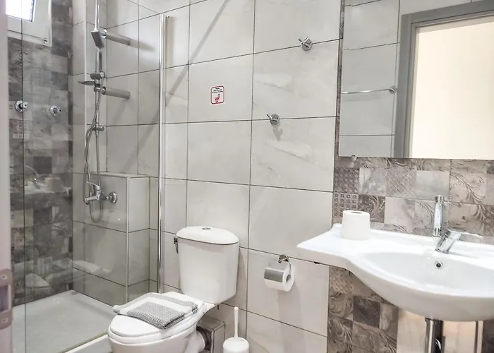 Aparthotel Iatrou 3*