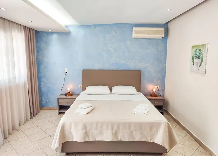 Iatrou Aparthotel 3*